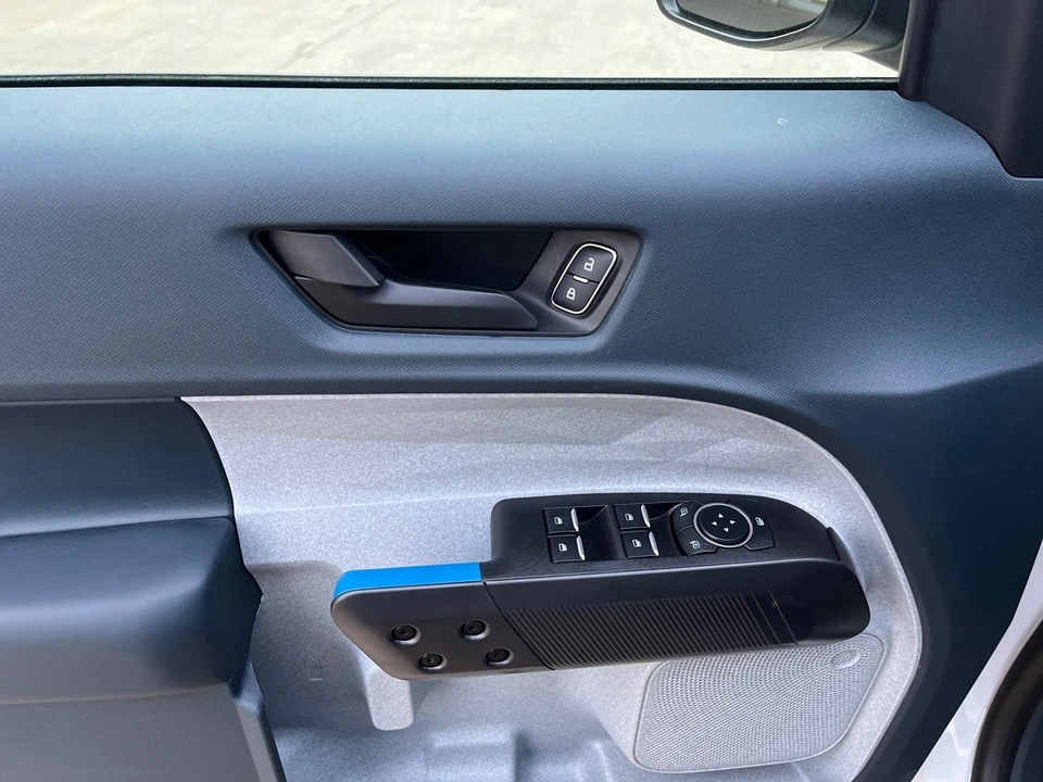 2025 Ford Maverick - Image 10 of 21