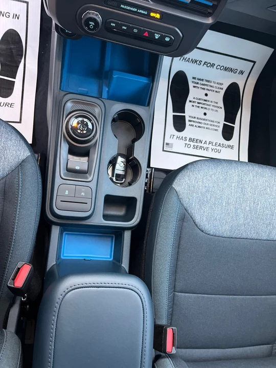 2025 Ford Maverick - Image 16 of 21