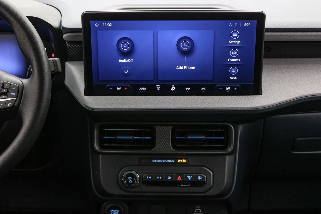 2025 Ford Maverick - Image 17 of 21