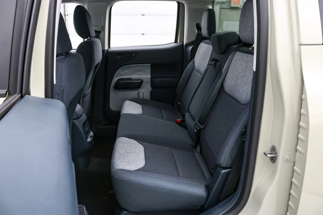 2025 Ford Maverick - Image 20 of 21