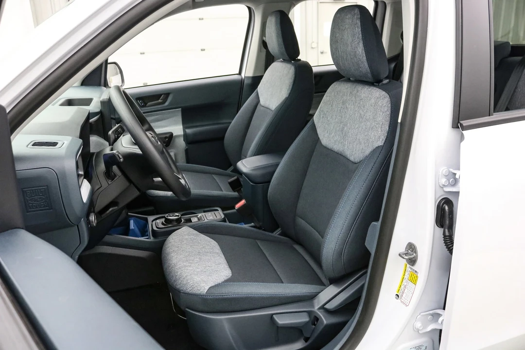2025 Ford Maverick - Image 13 of 21