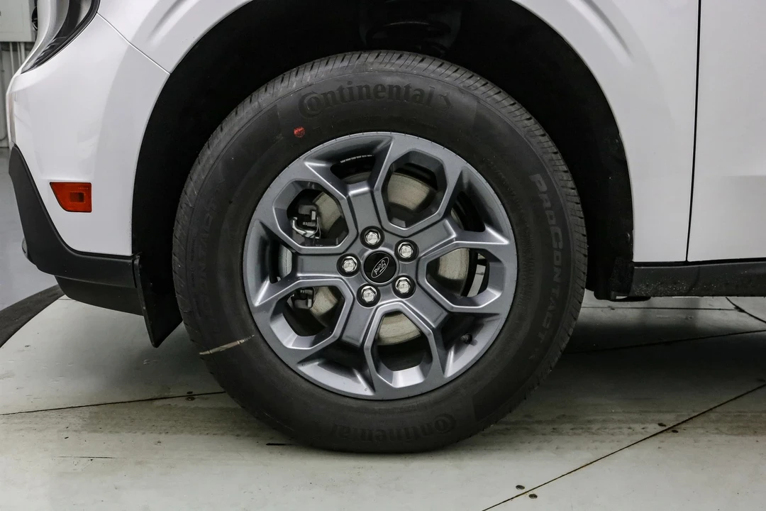 2025 Ford Maverick - Image 12 of 21