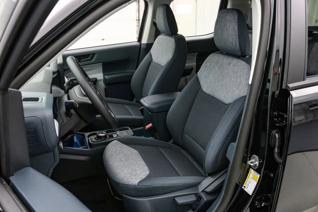 2025 Ford Maverick - Image 13 of 21