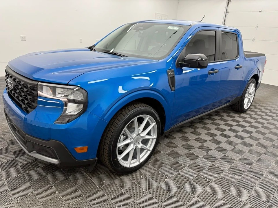 2025 Ford Maverick - Image 11 of 12