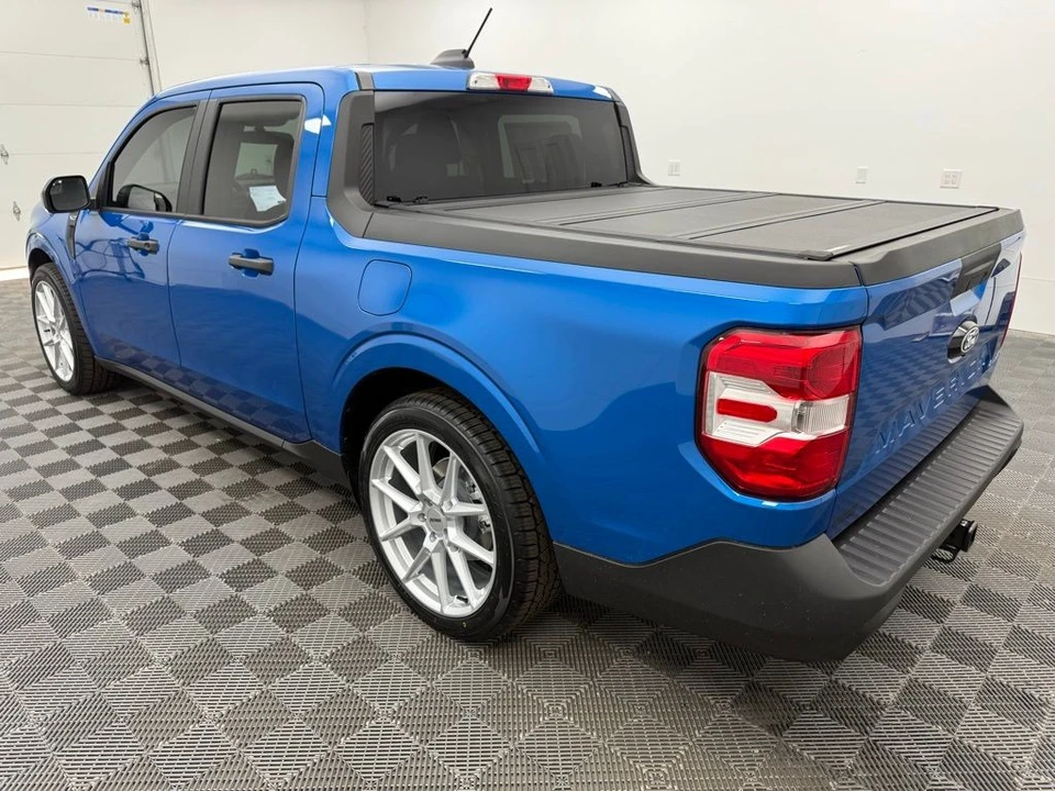 2025 Ford Maverick - Image 9 of 12