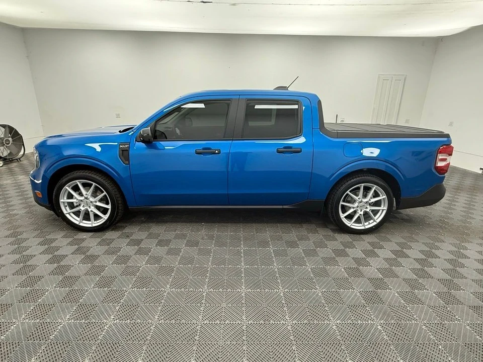 2025 Ford Maverick - Image 10 of 12
