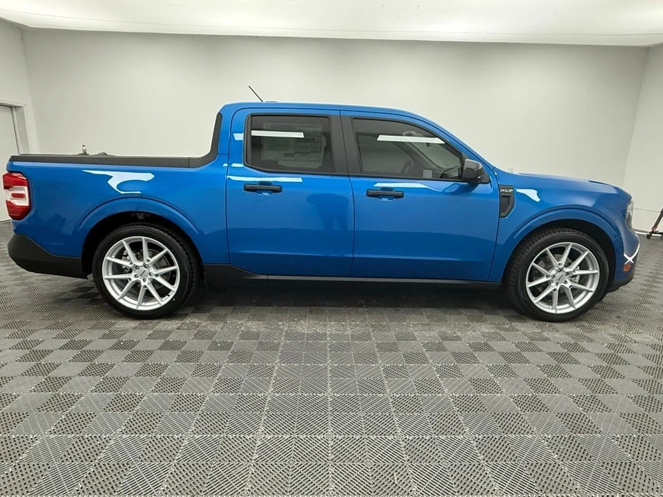 2025 Ford Maverick - Image 5 of 12