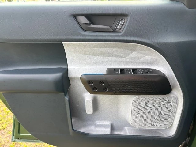 2025 Ford Maverick - Image 21 of 31
