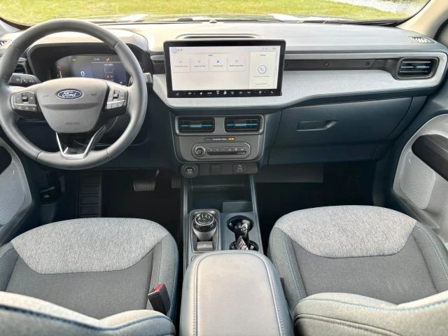 2025 Ford Maverick - Image 11 of 31