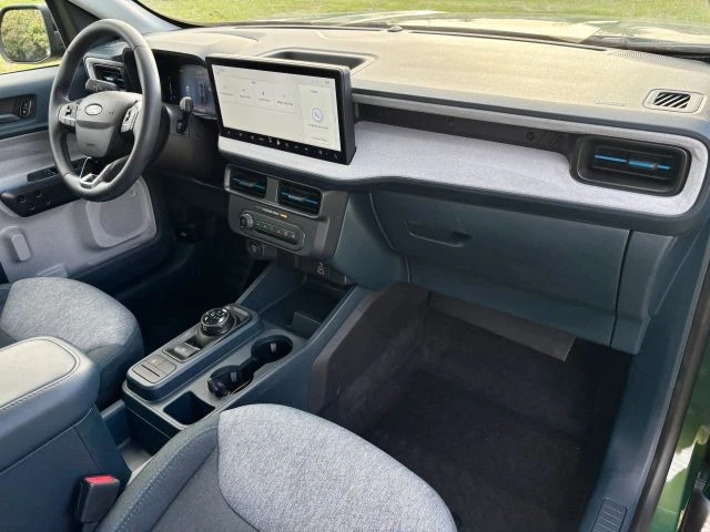 2025 Ford Maverick - Image 10 of 31