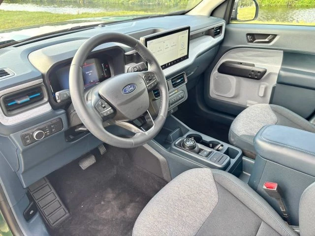 2025 Ford Maverick - Image 8 of 31