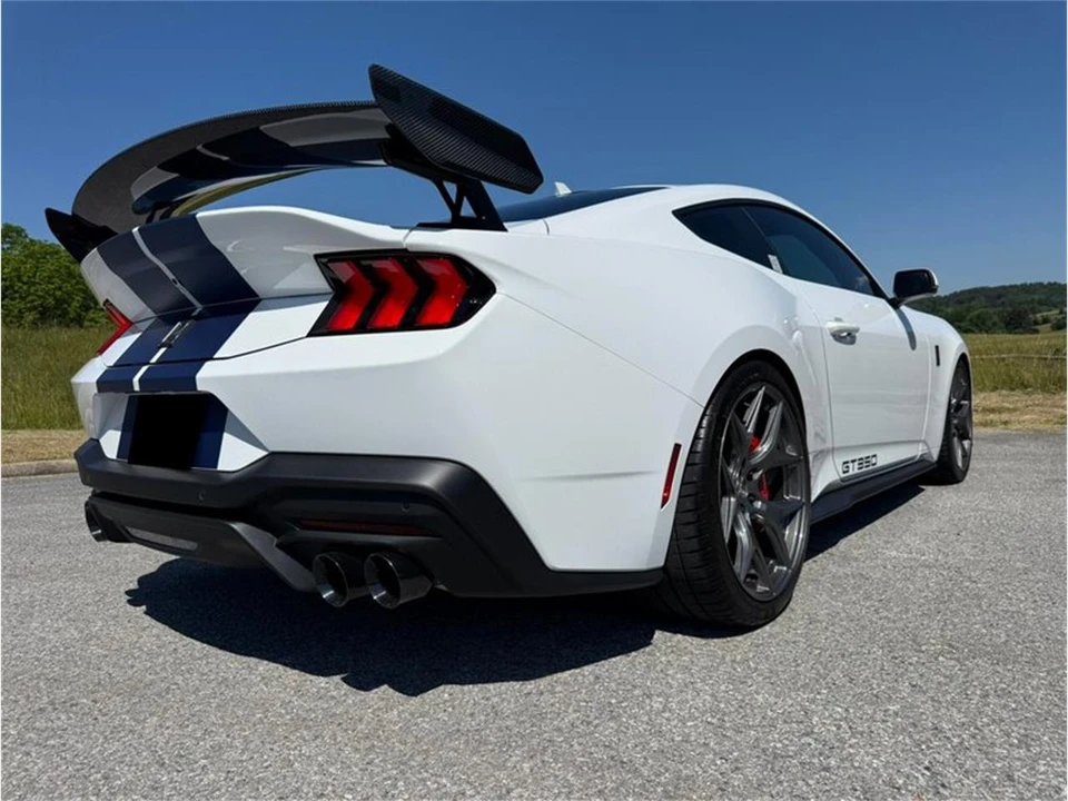 2025 Ford S650 Mustang - Image 2 of 24