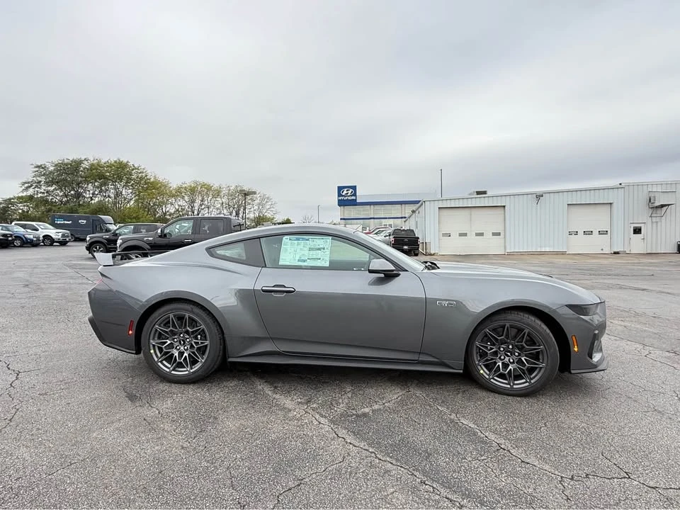 2025 Ford S650 Mustang - Image 8 of 18