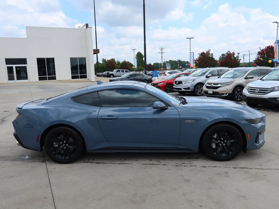 2025 Ford S650 Mustang - Image 2 of 20