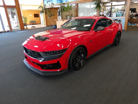 2025 Ford Mustang Dark Horse