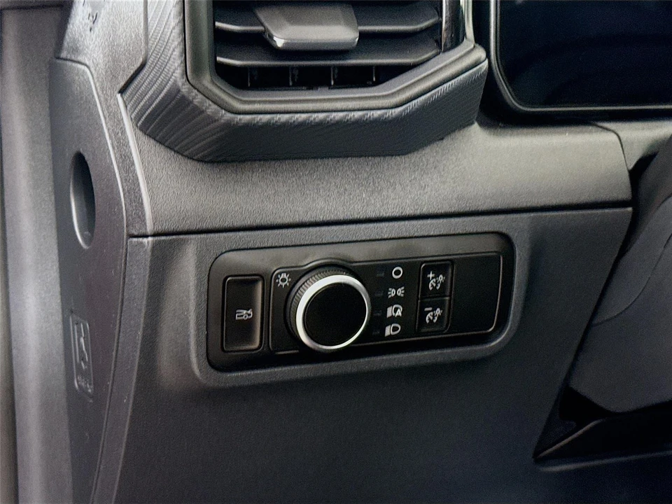 2025 Ford S650 Mustang - Image 2 of 27