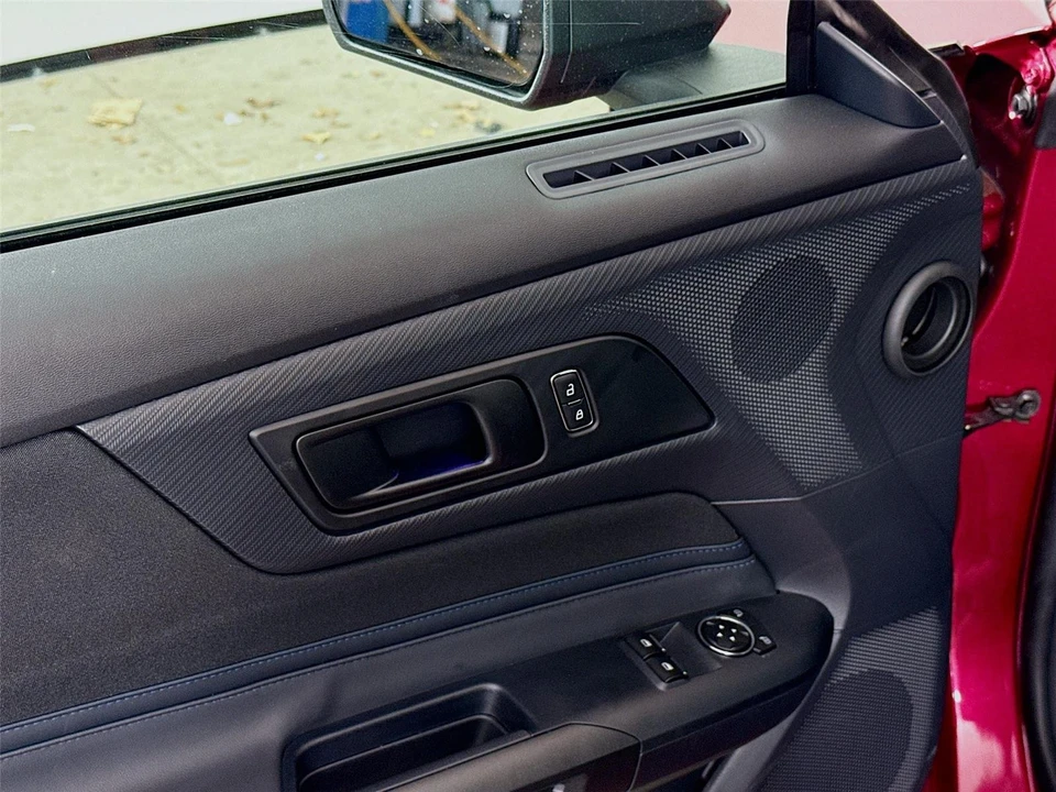 2025 Ford S650 Mustang - Image 17 of 27