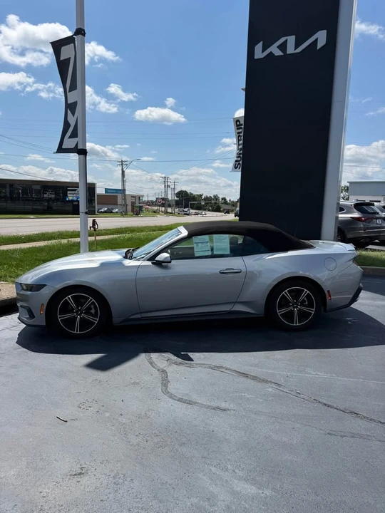 2025 Ford S650 Mustang - Image 3 of 10