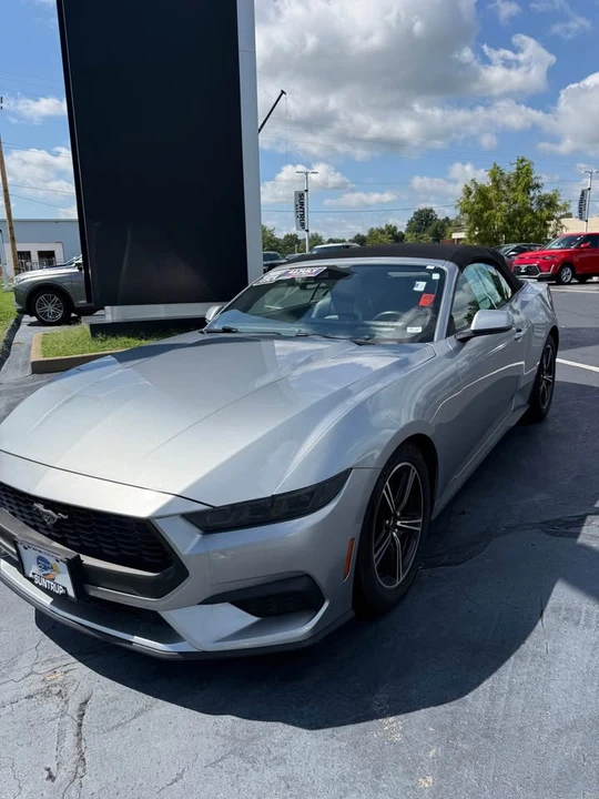2025 Ford S650 Mustang - Image 2 of 10