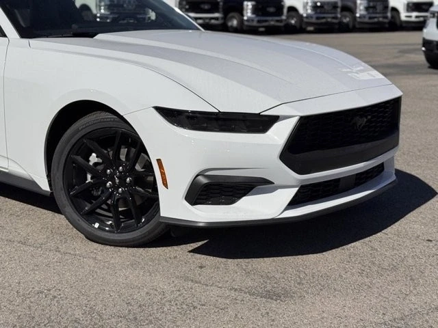 2025 Ford S650 Mustang - Image 3 of 12