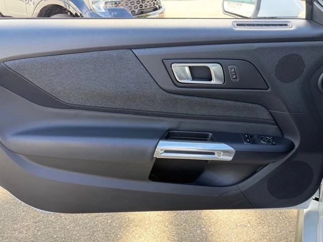 2025 Ford S650 Mustang - Image 13 of 30