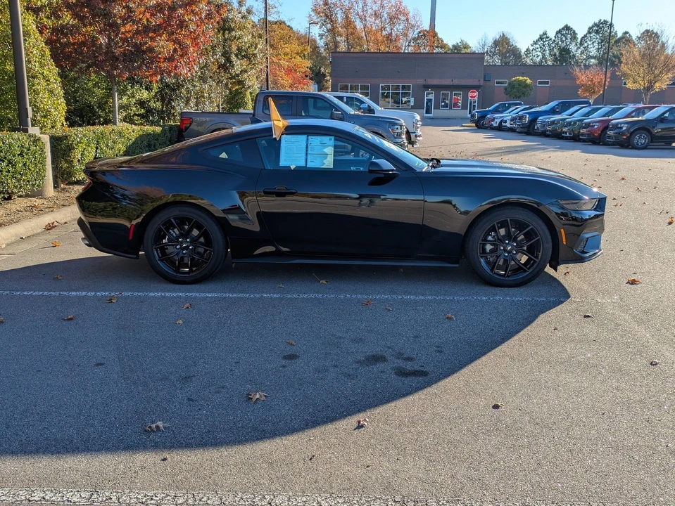 2025 Ford S650 Mustang - Image 3 of 12