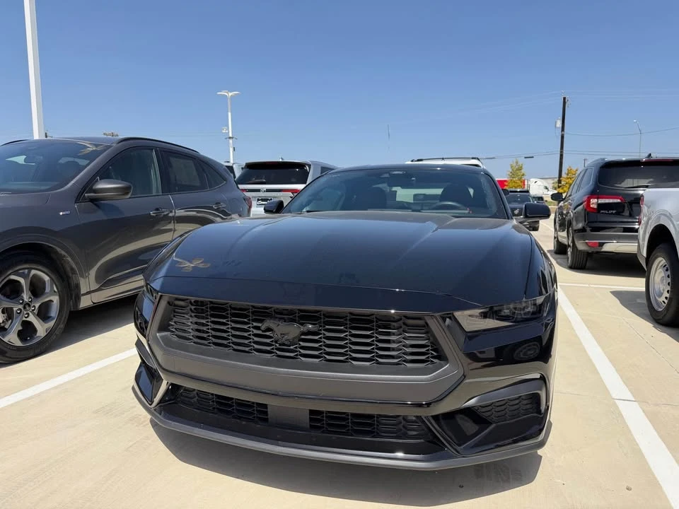 2025 Ford S650 Mustang - Image 2 of 7