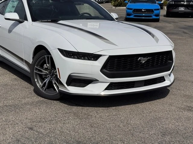 2025 Ford S650 Mustang - Image 2 of 12