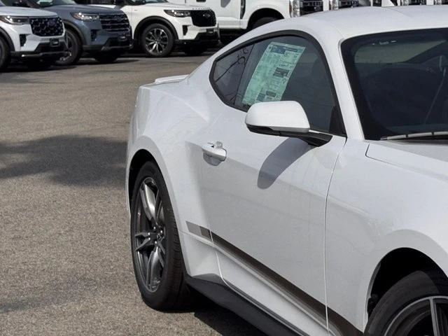 2025 Ford S650 Mustang - Image 5 of 12