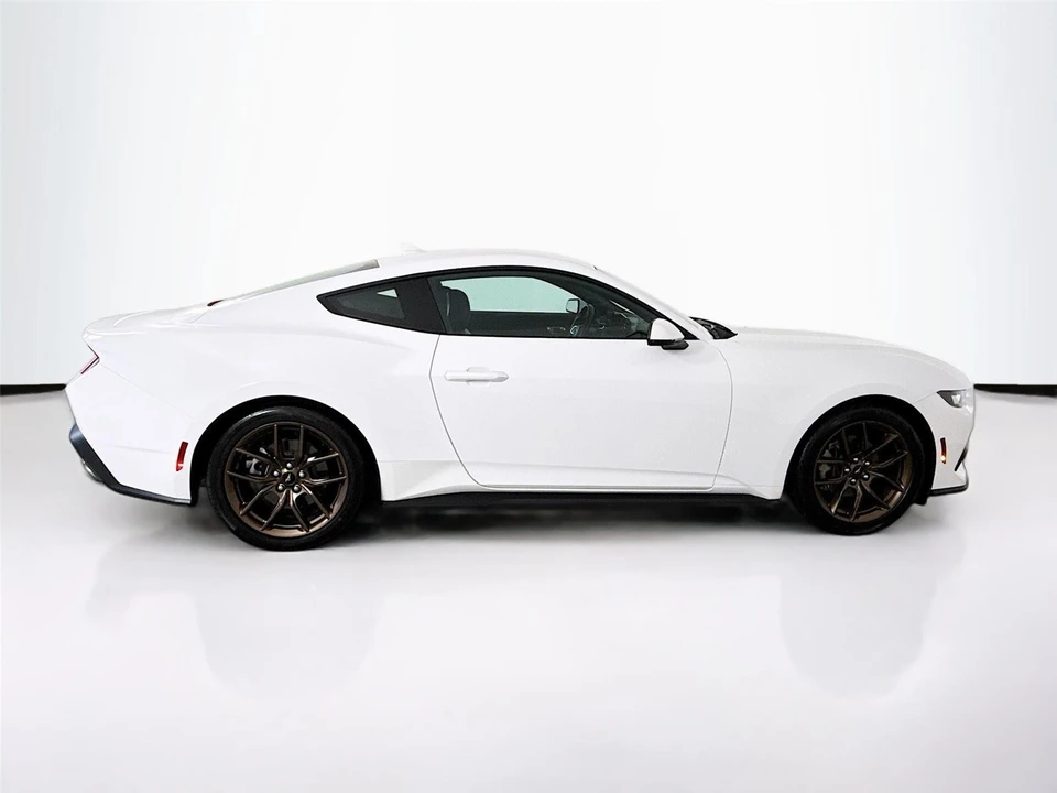 2025 Ford S650 Mustang - Image 8 of 21