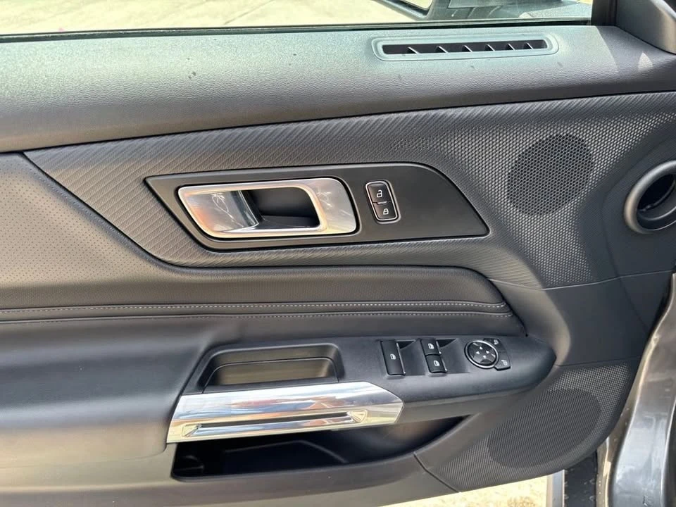 2025 Ford S650 Mustang - Image 12 of 20