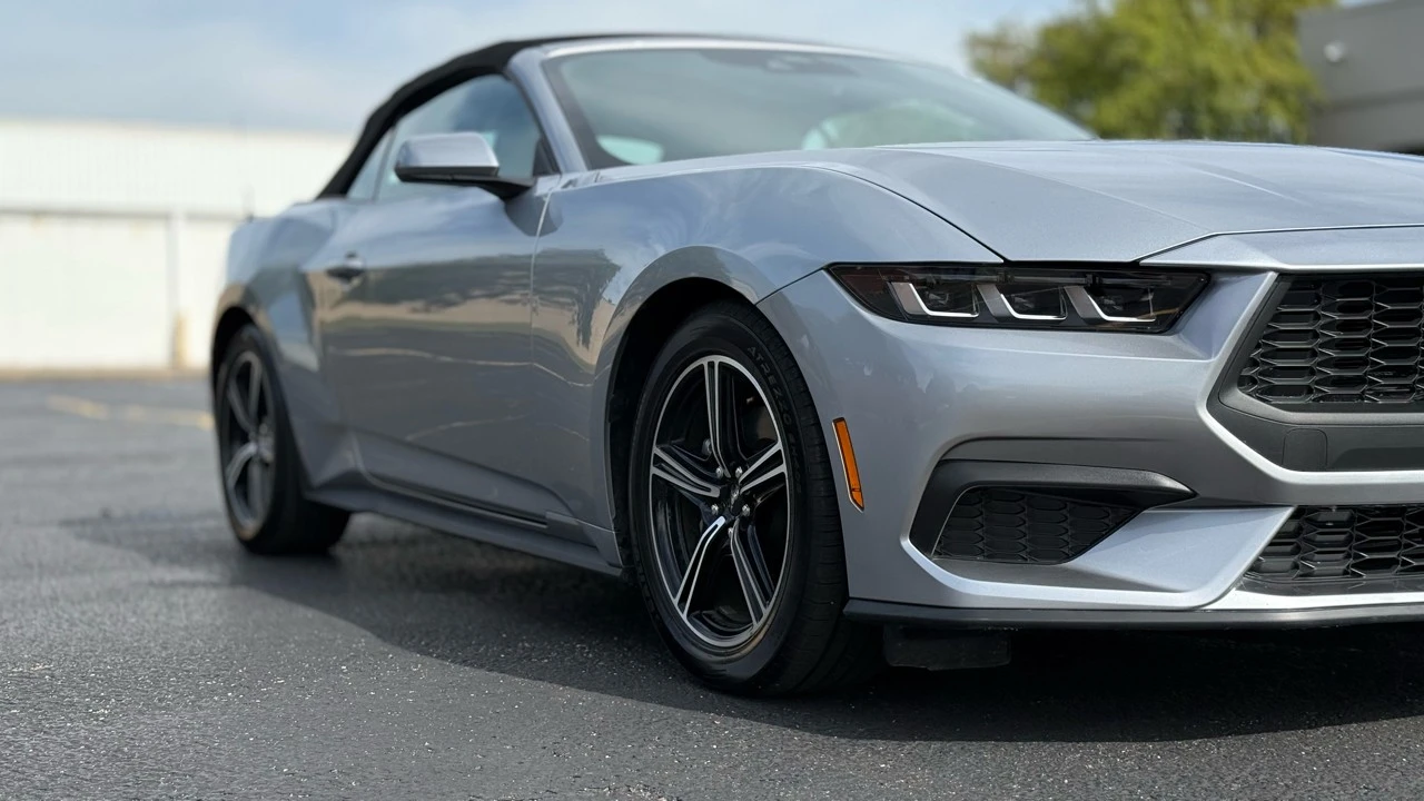 2025 Ford S650 Mustang - Image 2 of 21