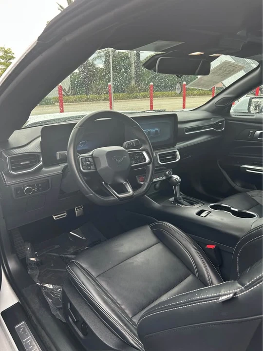 2025 Ford S650 Mustang - Image 3 of 4