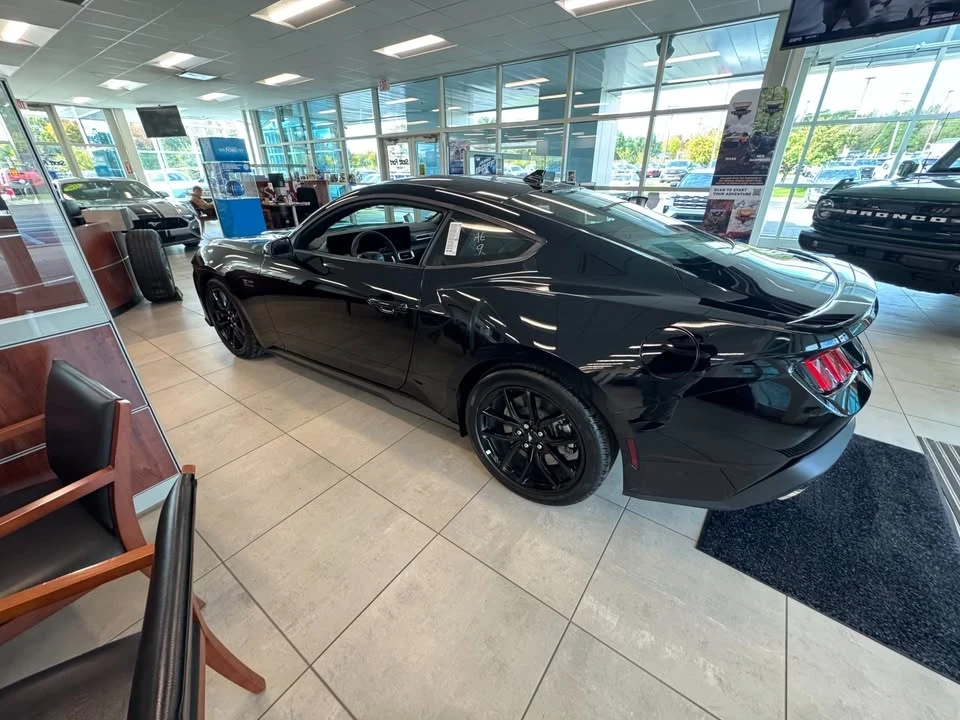 2025 Ford S650 Mustang - Image 4 of 8