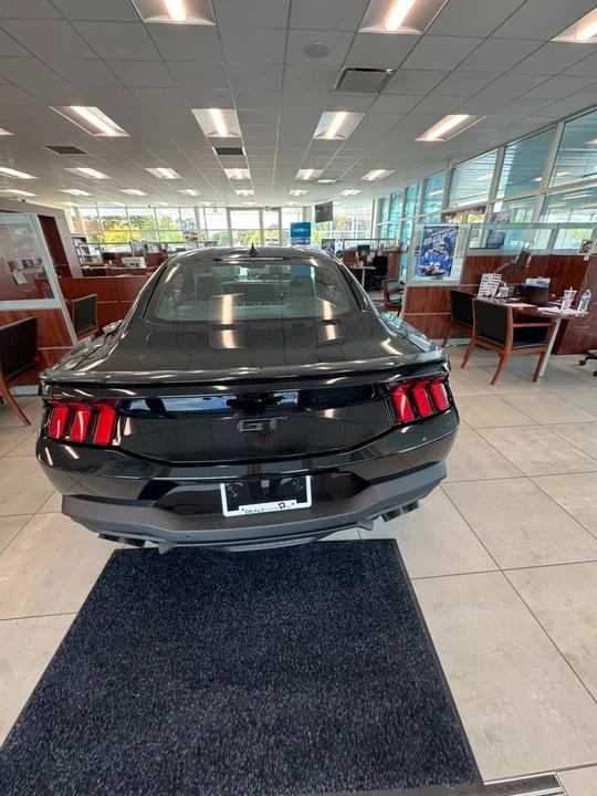 2025 Ford S650 Mustang - Image 2 of 8