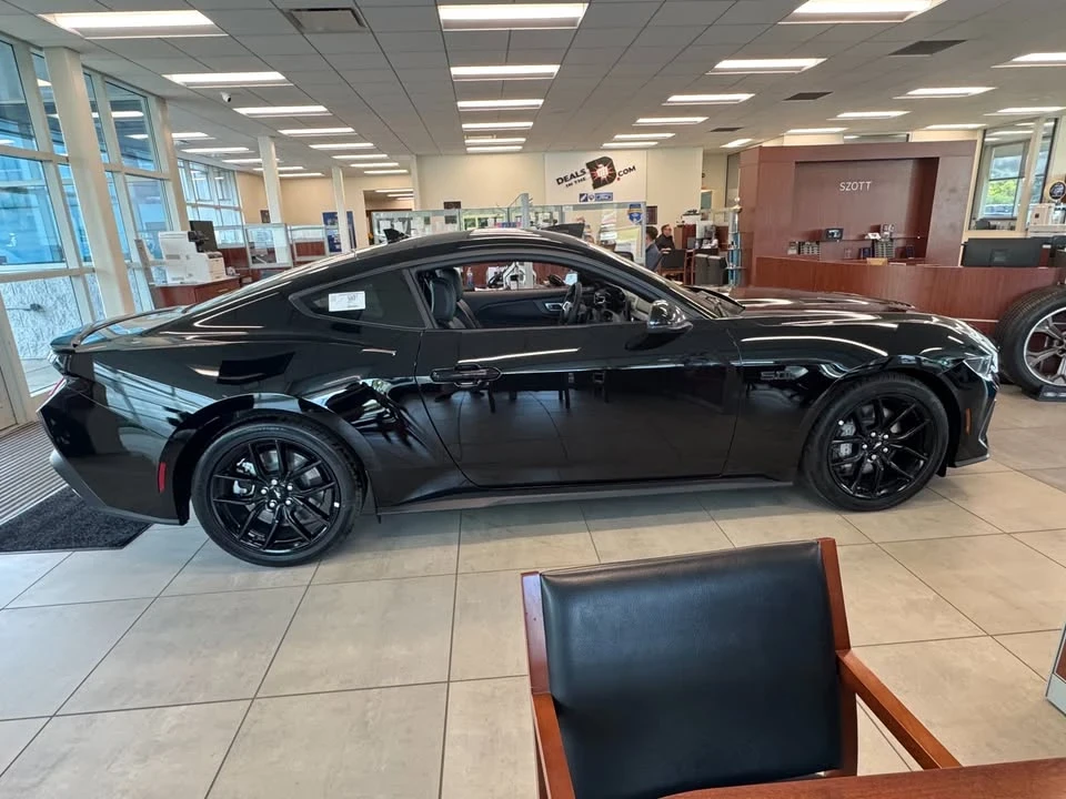 2025 Ford S650 Mustang - Image 3 of 8