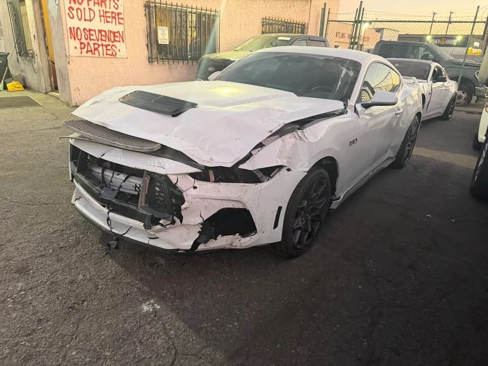 2025 Ford S650 Mustang - Image 2 of 5