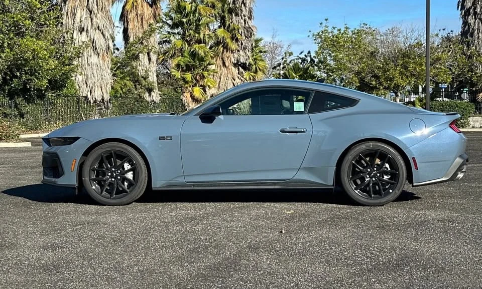 2025 Ford S650 Mustang - Image 2 of 6