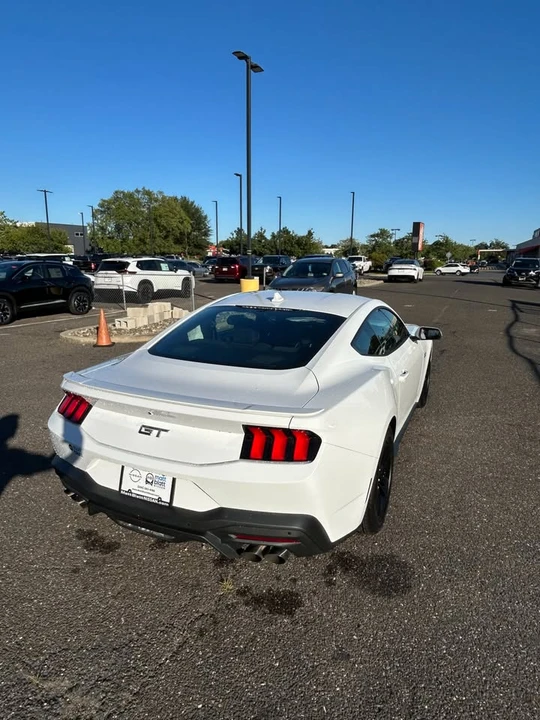 2025 Ford S650 Mustang GT - Image 2 of 9