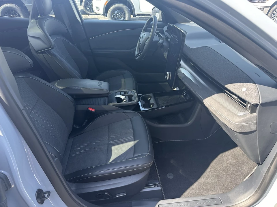 2025 Ford S650 Mustang GT - Image 14 of 31