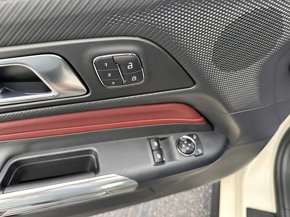 2025 Ford S650 Mustang - Image 16 of 21