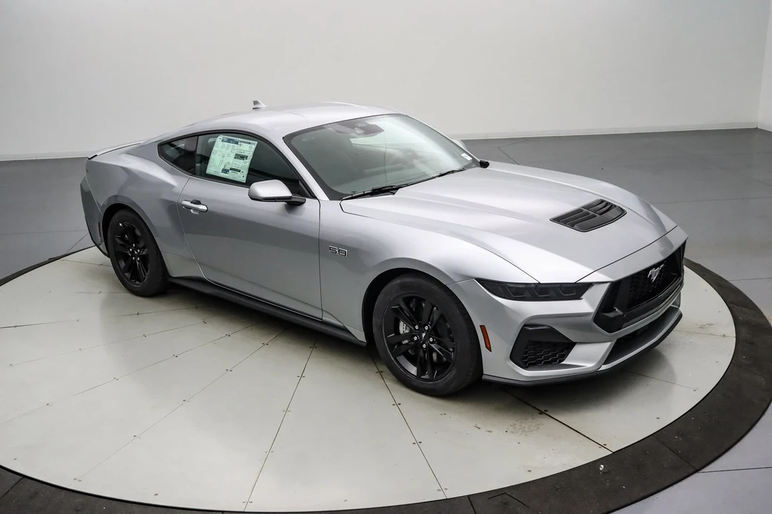 2025 Ford S650 Mustang - Image 2 of 21