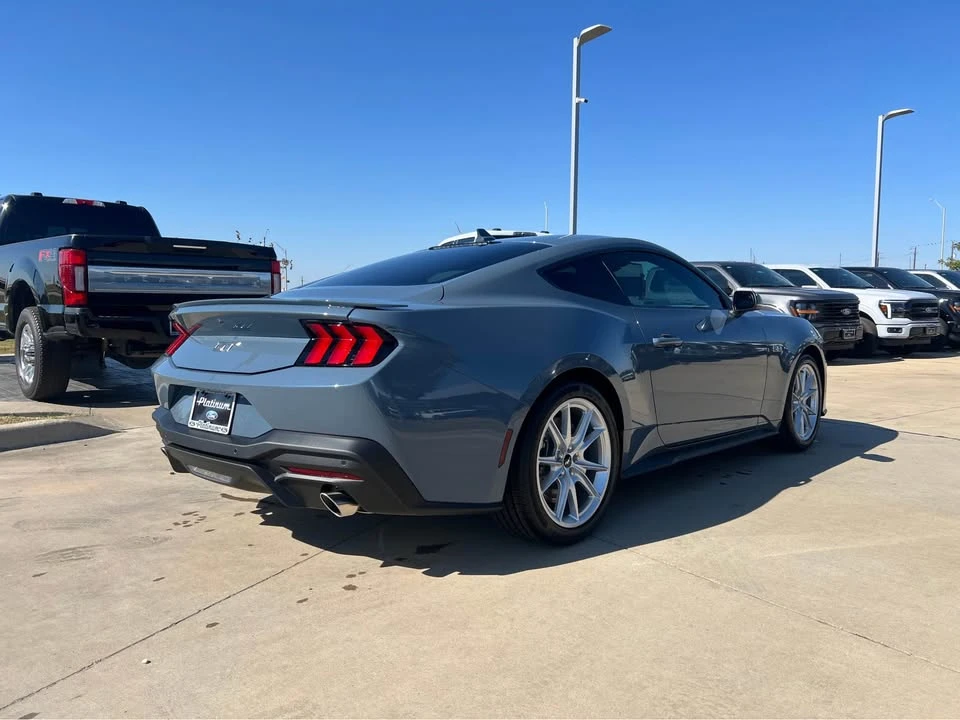 2025 Ford S650 Mustang - Image 4 of 10