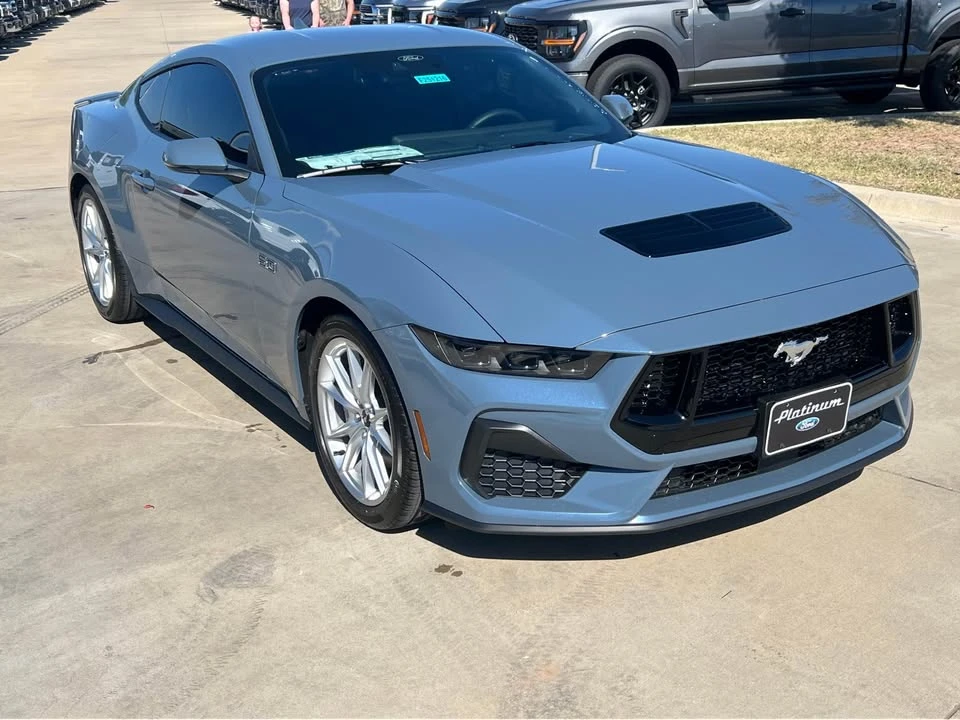 2025 Ford S650 Mustang - Image 2 of 10