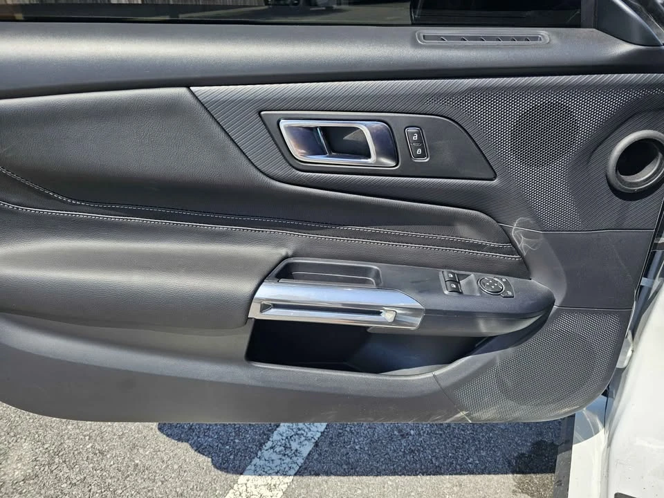 2025 Ford S650 Mustang GT - Image 10 of 12