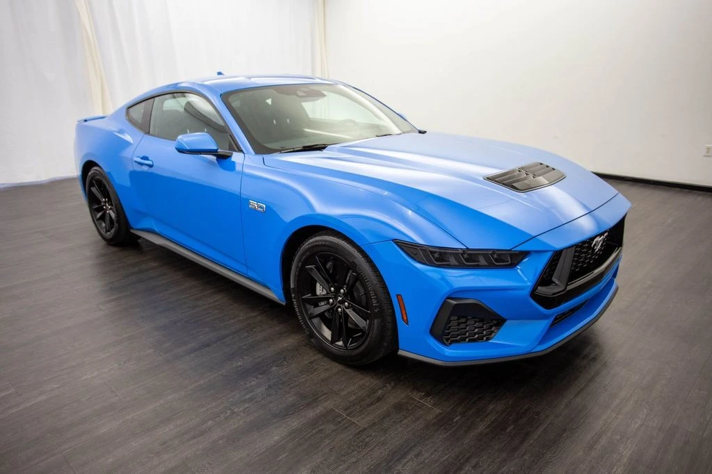 2025 Ford S650 Mustang - Image 2 of 12
