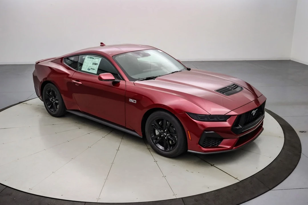 2025 Ford S650 Mustang - Image 2 of 21