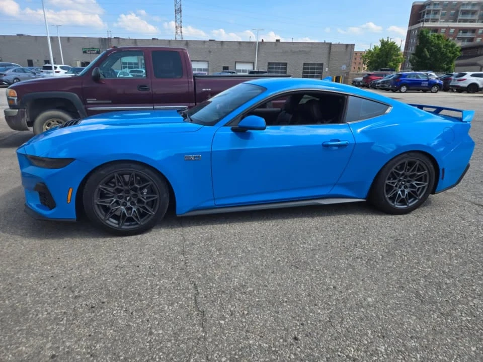 2025 Ford S650 Mustang GT - Image 3 of 3