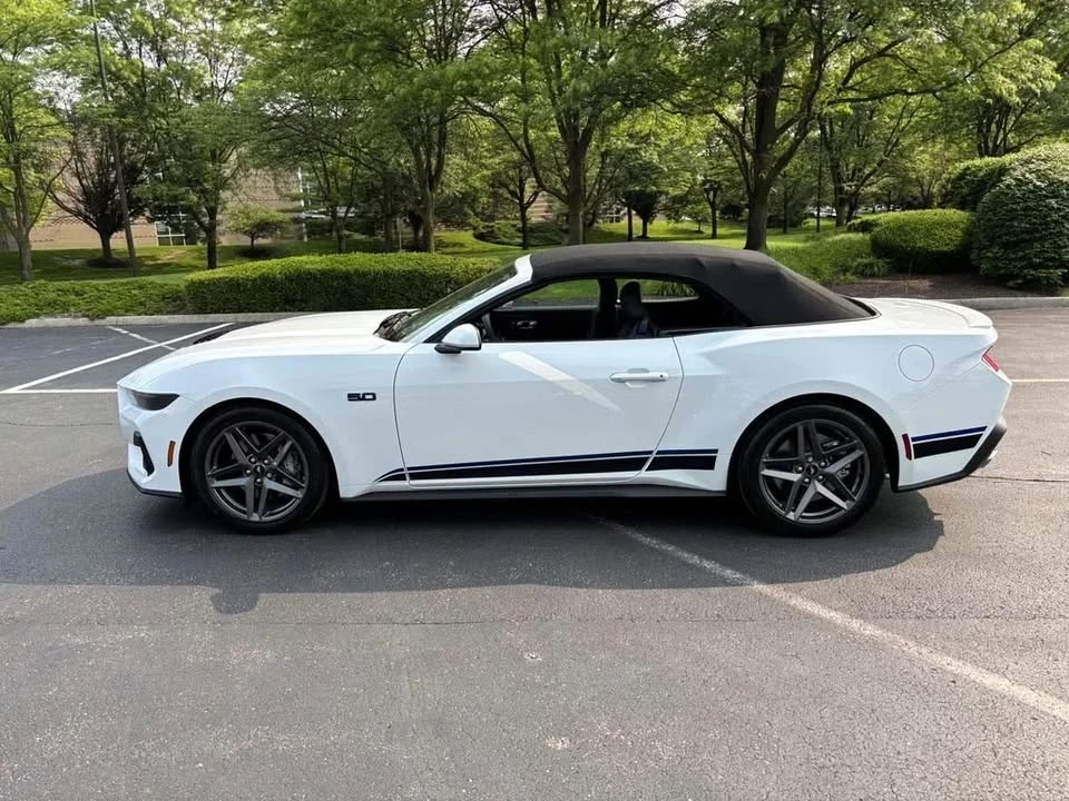 2025 Ford S650 Mustang - Image 4 of 13