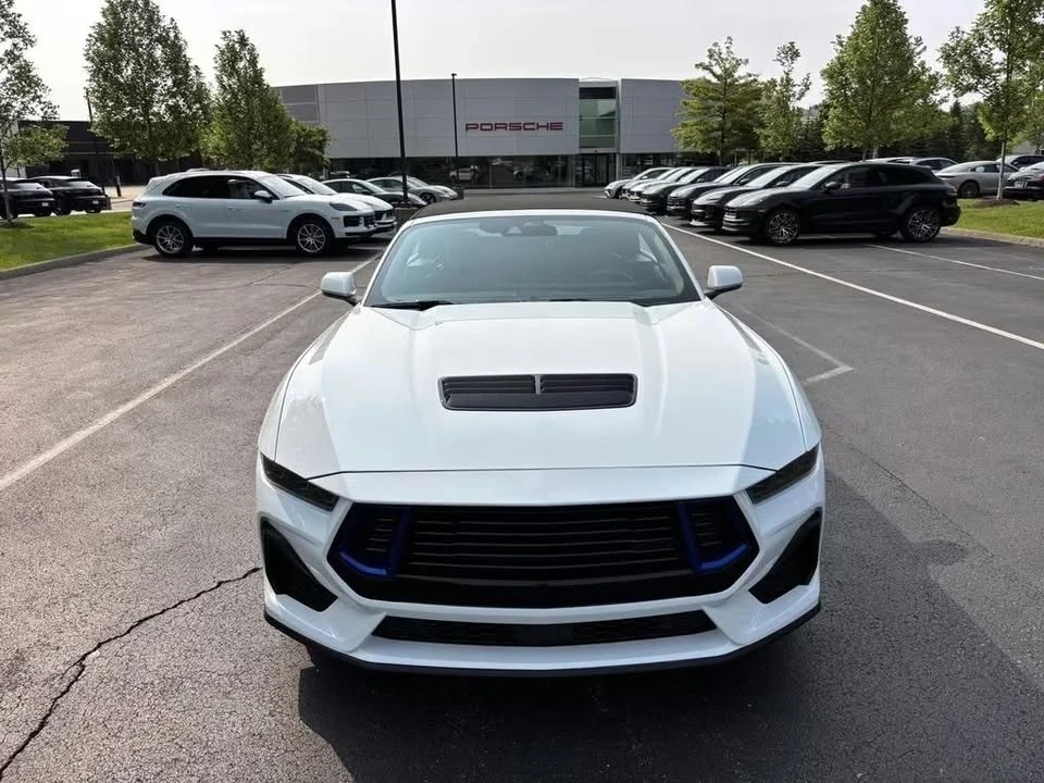 2025 Ford S650 Mustang - Image 2 of 13